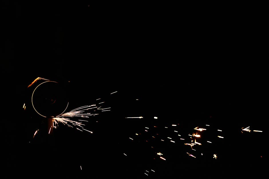 بهینه‌سازی جریان سیالات در صنایع دارویی: راهنمای جامع طراحی و اجرای سیستم‌های لوله‌کشی تخصصی